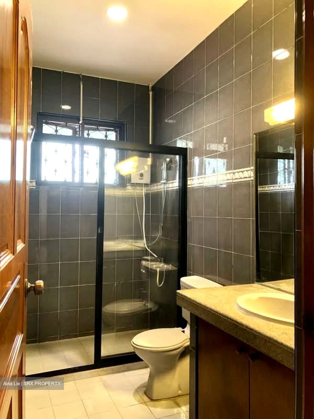 Sennett Estate (D13), Terrace #547649261